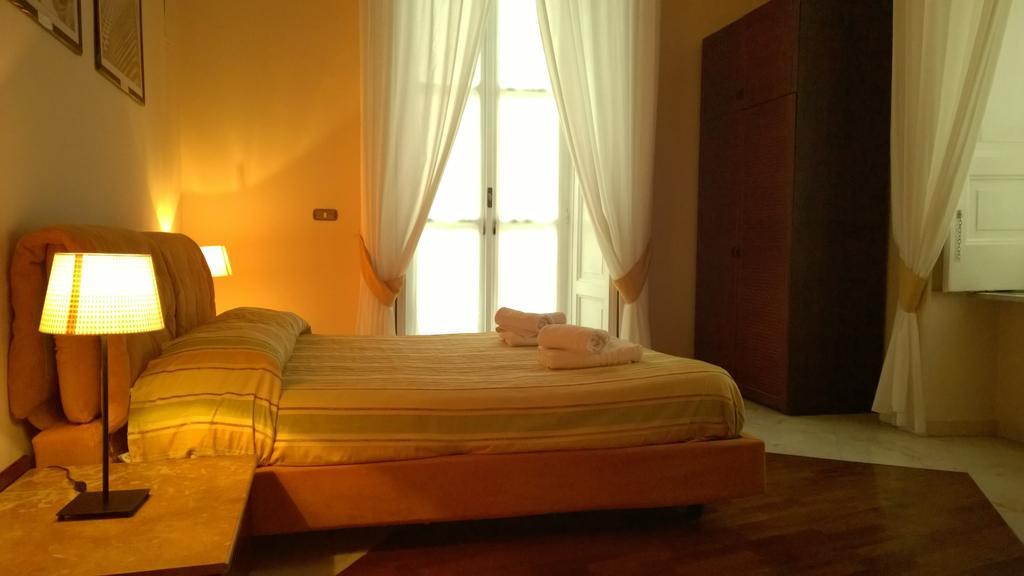 Palazzo Magnocavallo B&B Napoli Ruang foto