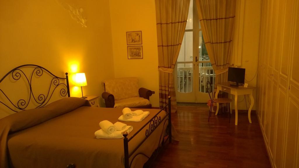 Palazzo Magnocavallo B&B Napoli Ruang foto