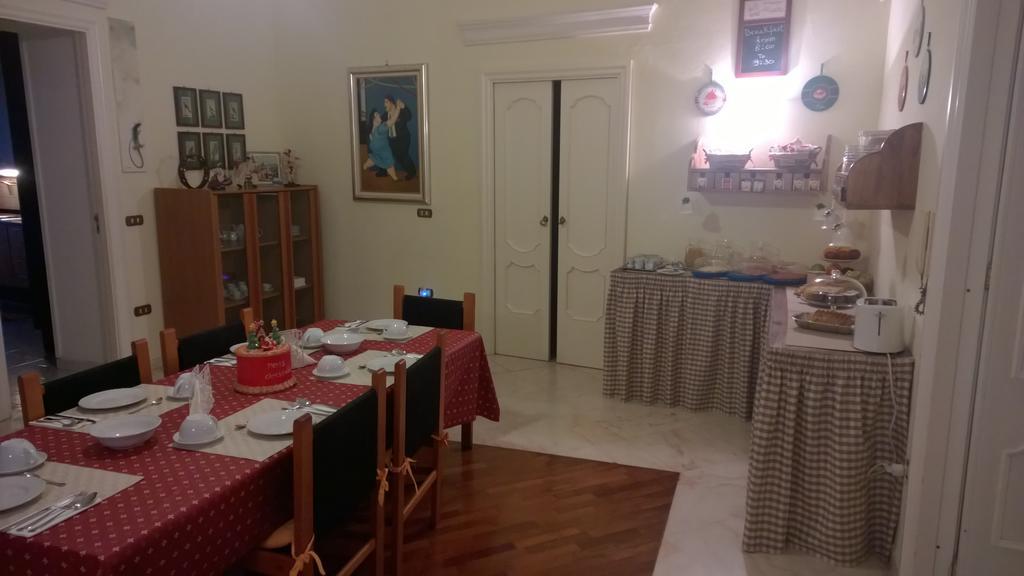Palazzo Magnocavallo B&B Napoli Bagian luar foto