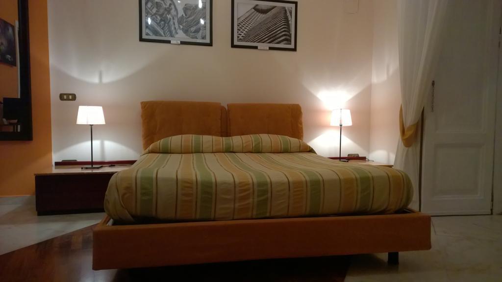 Palazzo Magnocavallo B&B Napoli Ruang foto