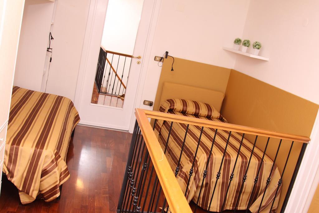 Palazzo Magnocavallo B&B Napoli Ruang foto