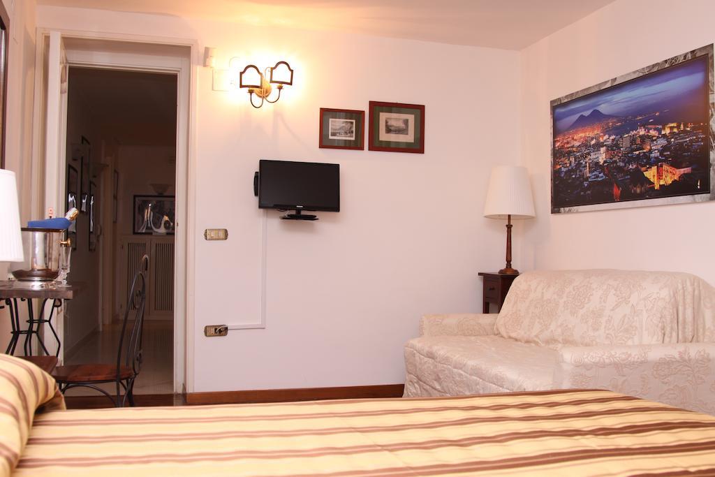 Palazzo Magnocavallo B&B Napoli Bagian luar foto