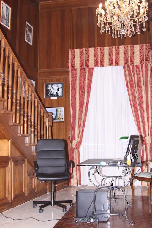Palazzo Magnocavallo B&B Napoli Bagian luar foto