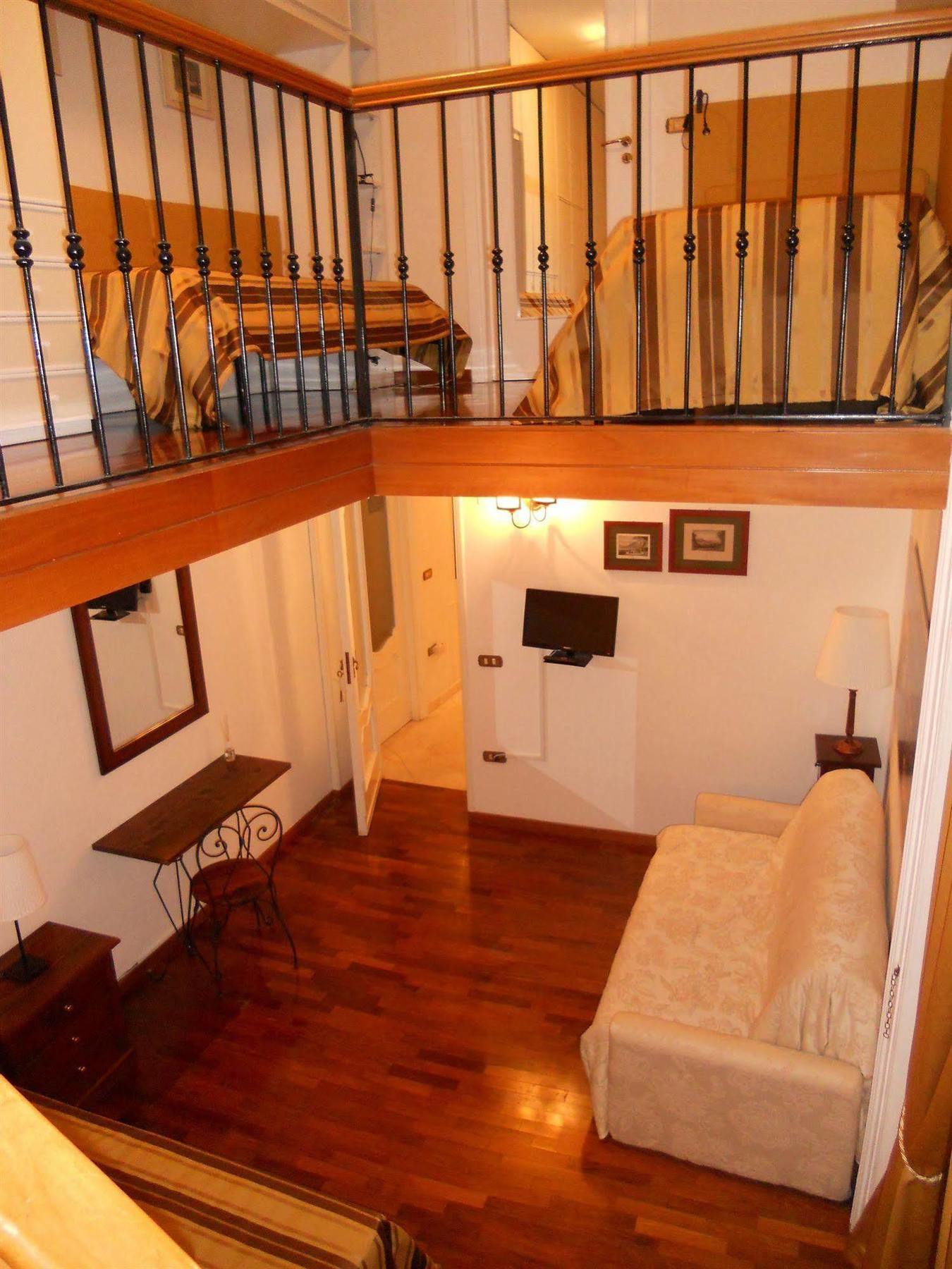 Palazzo Magnocavallo B&B Napoli Bagian luar foto