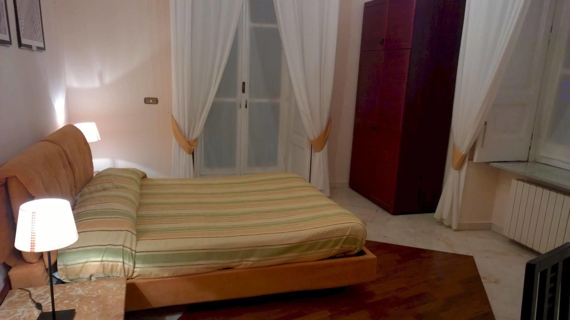 Palazzo Magnocavallo B&B Napoli Bagian luar foto