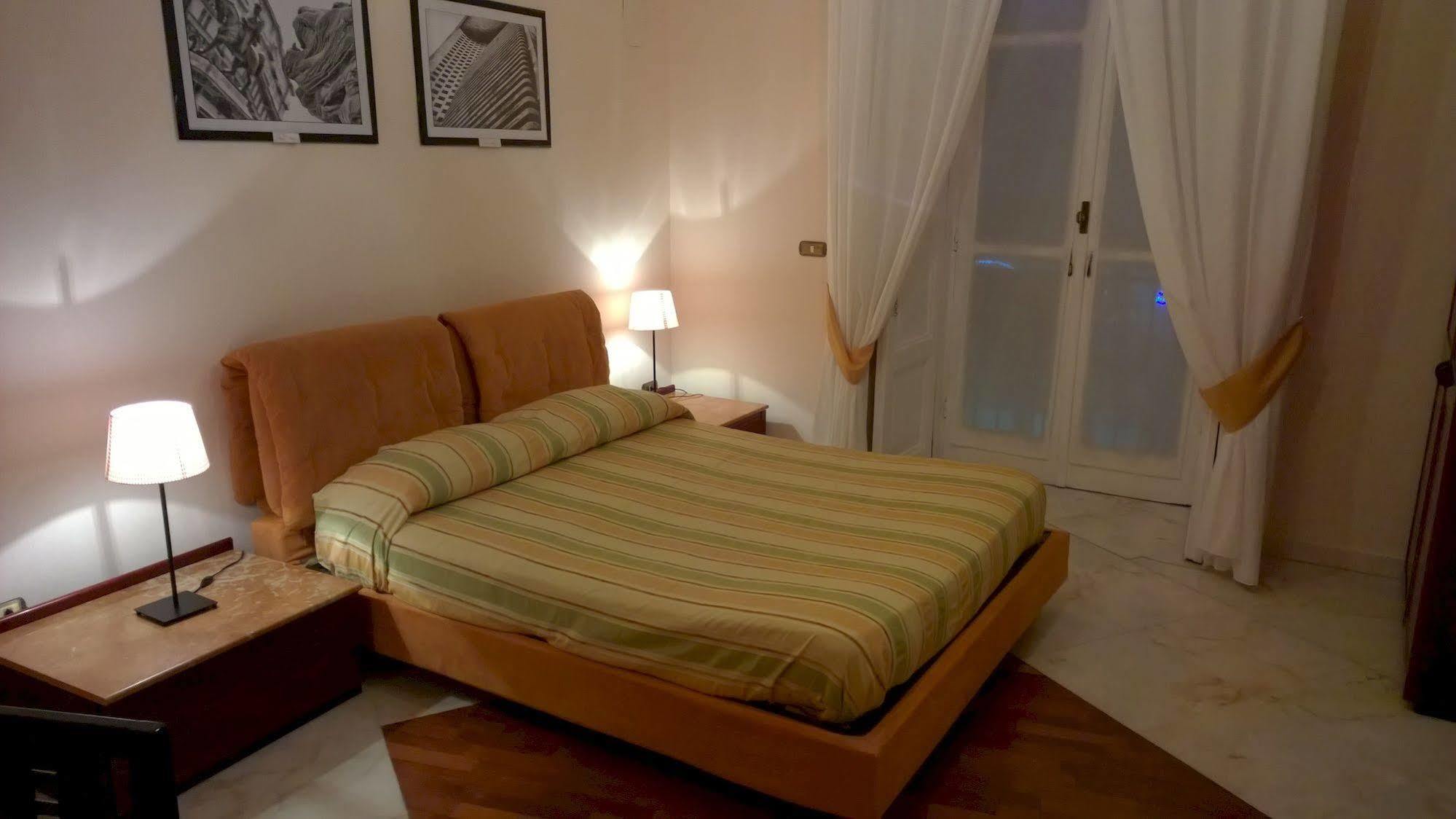 Palazzo Magnocavallo B&B Napoli Bagian luar foto